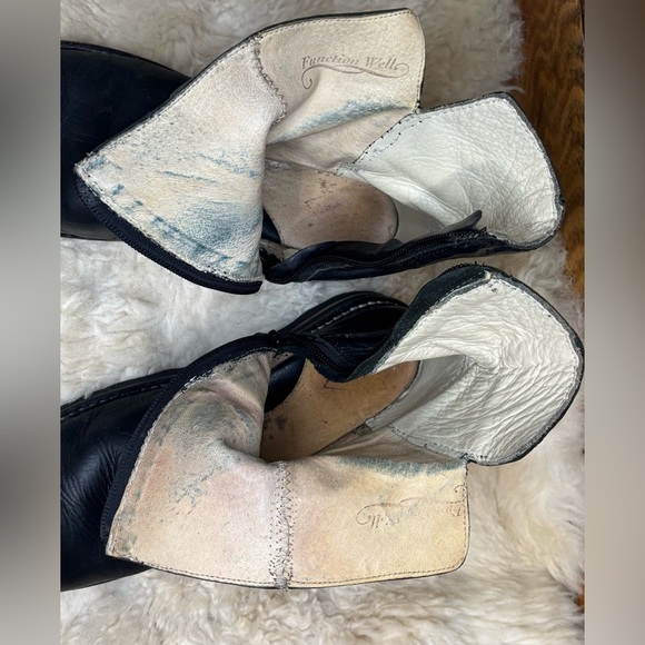 John Fluevog F Shoes Size 9.5-10 Bobbi Side Zip Black Ankle Boots DISCONTINUED - Picture 7 of 13